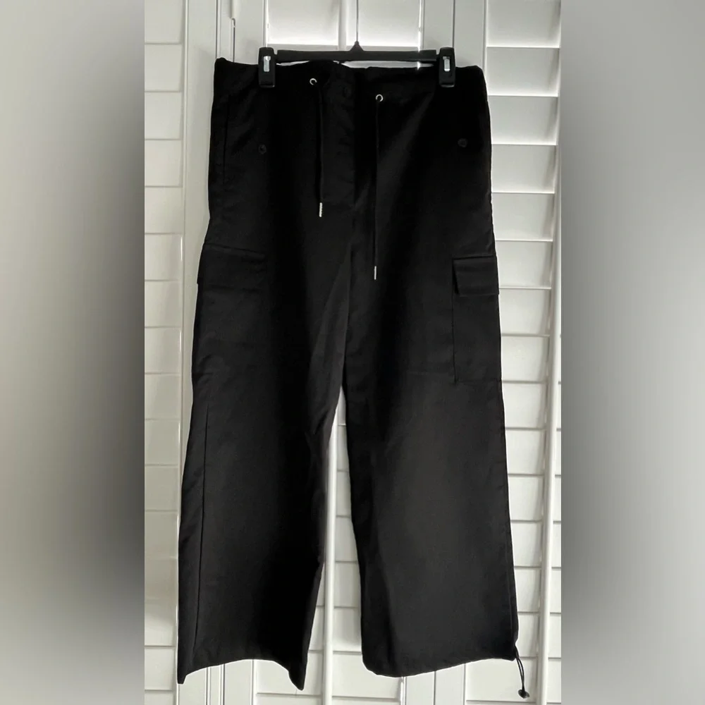YAHUIUL Black Cargo/Parachute Baggy Low Waist Pants Size XS - Picture 3 of 8